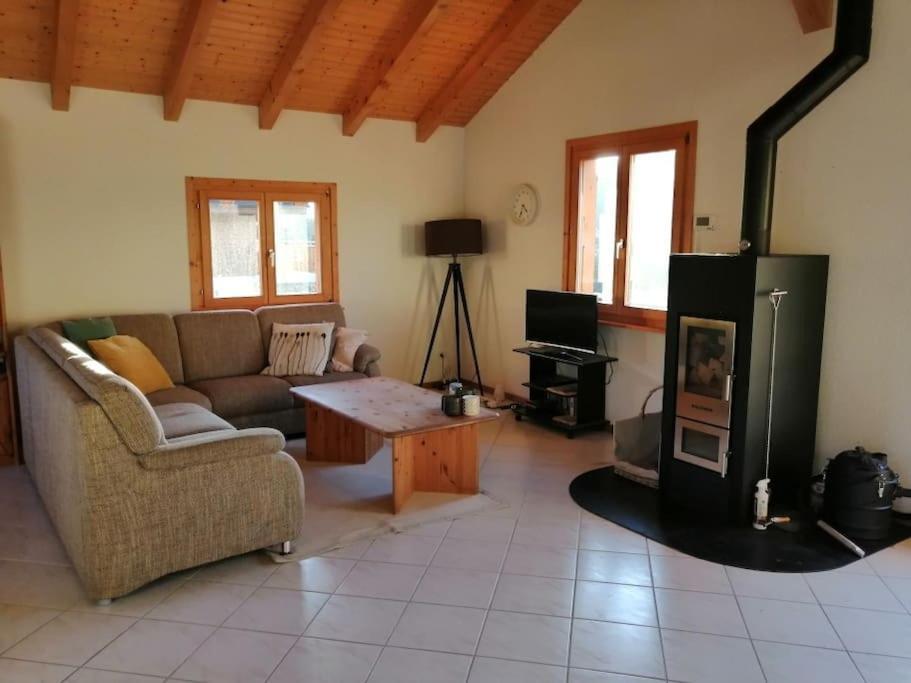 שארמיי Confortable Chalet Avec Magnifique Vue En Gruyere. מראה חיצוני תמונה