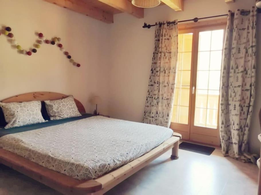 שארמיי Confortable Chalet Avec Magnifique Vue En Gruyere. מראה חיצוני תמונה